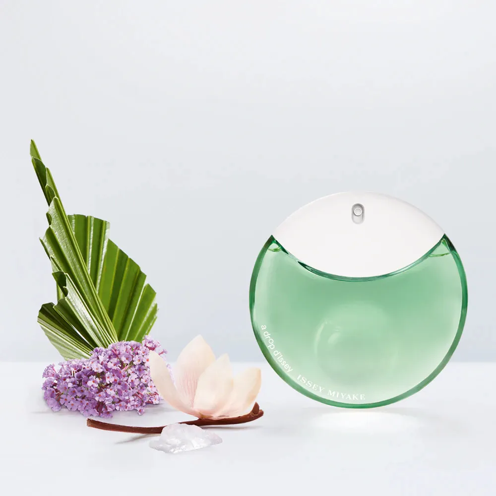 A Drop d'Issey Essentielle parfumovaná voda pre ženy 90 ml