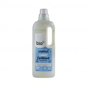 Bio-D Hypoalergénny zmäkčovač tkanín bez vône (1 l)