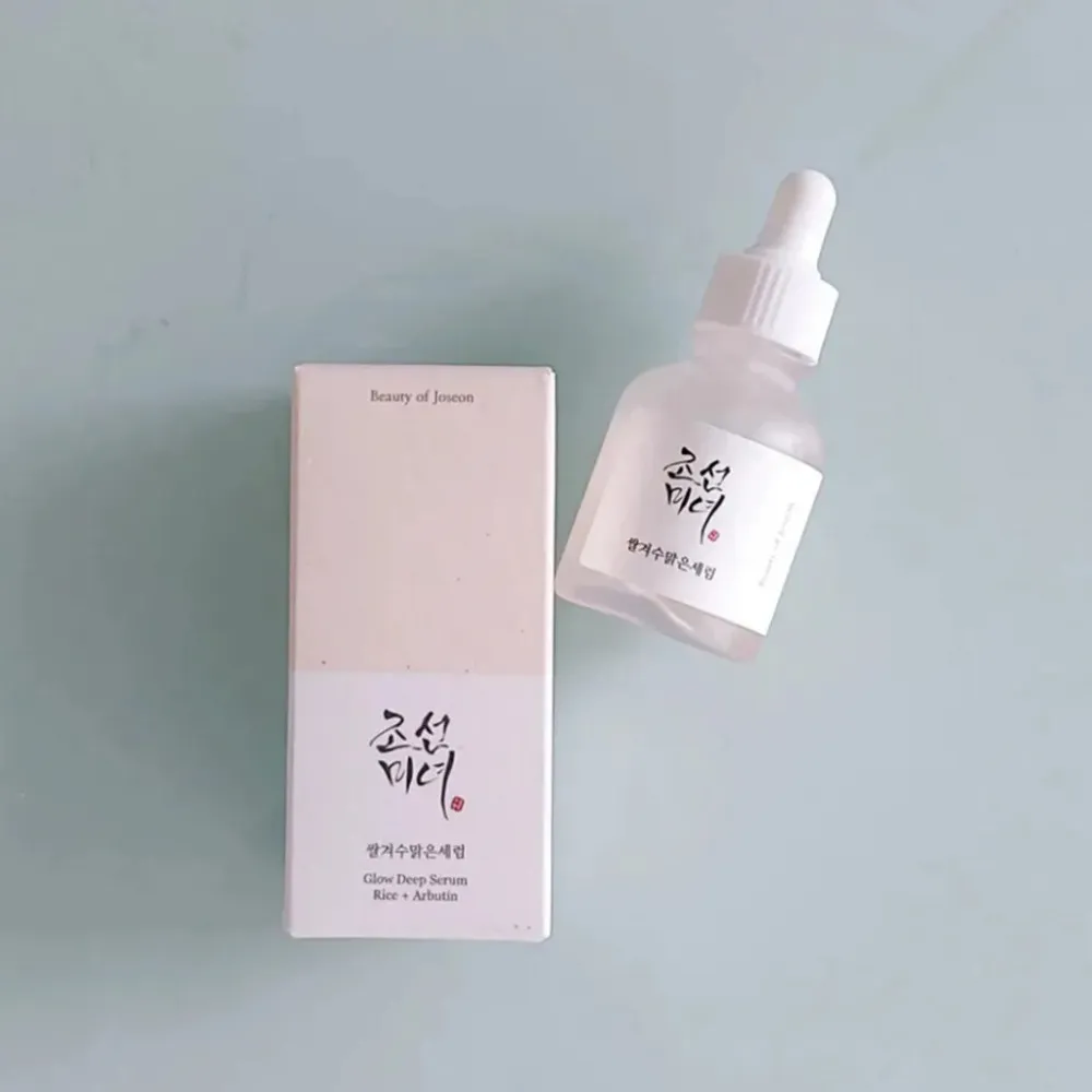 Glow Deep Serum Rice + Arbutin rozjasňujúce sérum na zjednotenie farebného tónu pleti 30 ml