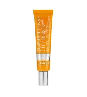 Clinique Superdefense™ City Block Broad Spectrum energizujúci ochranný fluid SPF 50