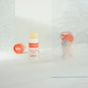 Kvitok Regeneračný balzam na pery s Q10 (8 ml) - so slivkovým olejom