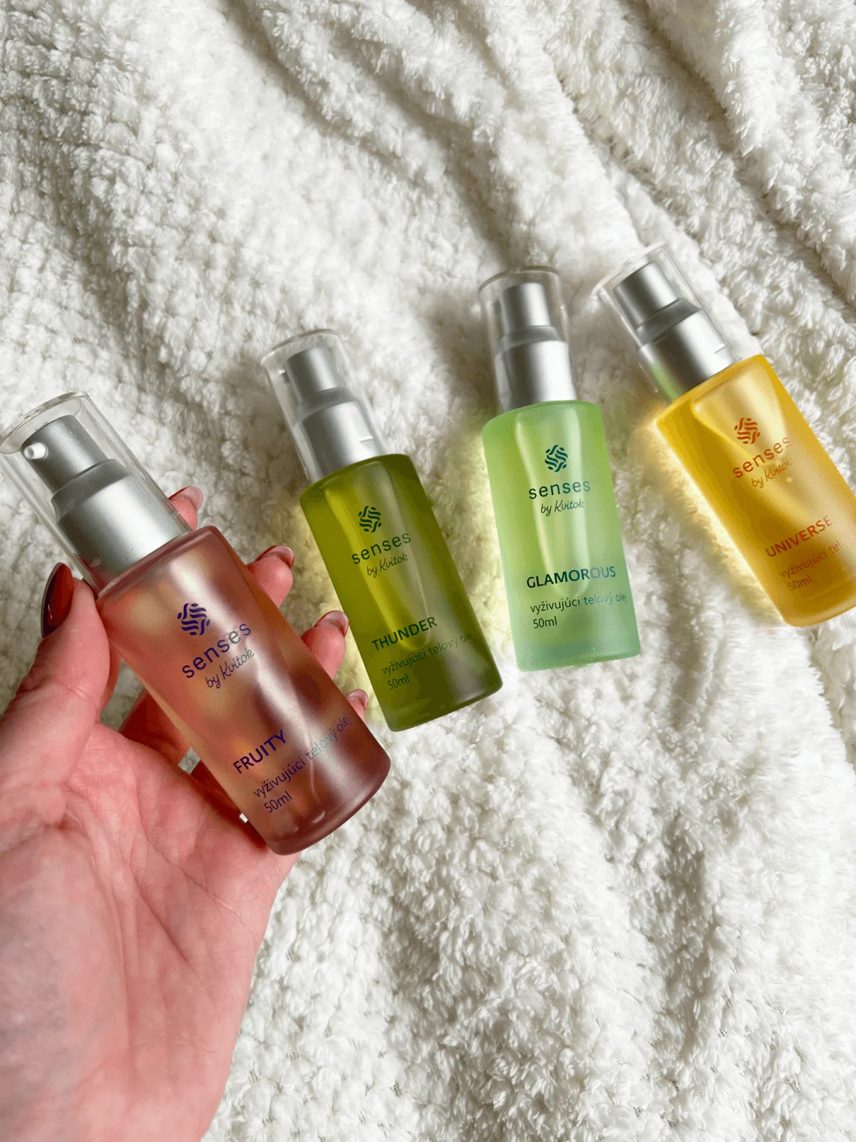Kvitok Senses Vyživujúci telový olej Fruity (50 ml) - s vôňou malín, ríbezlí a vanilky