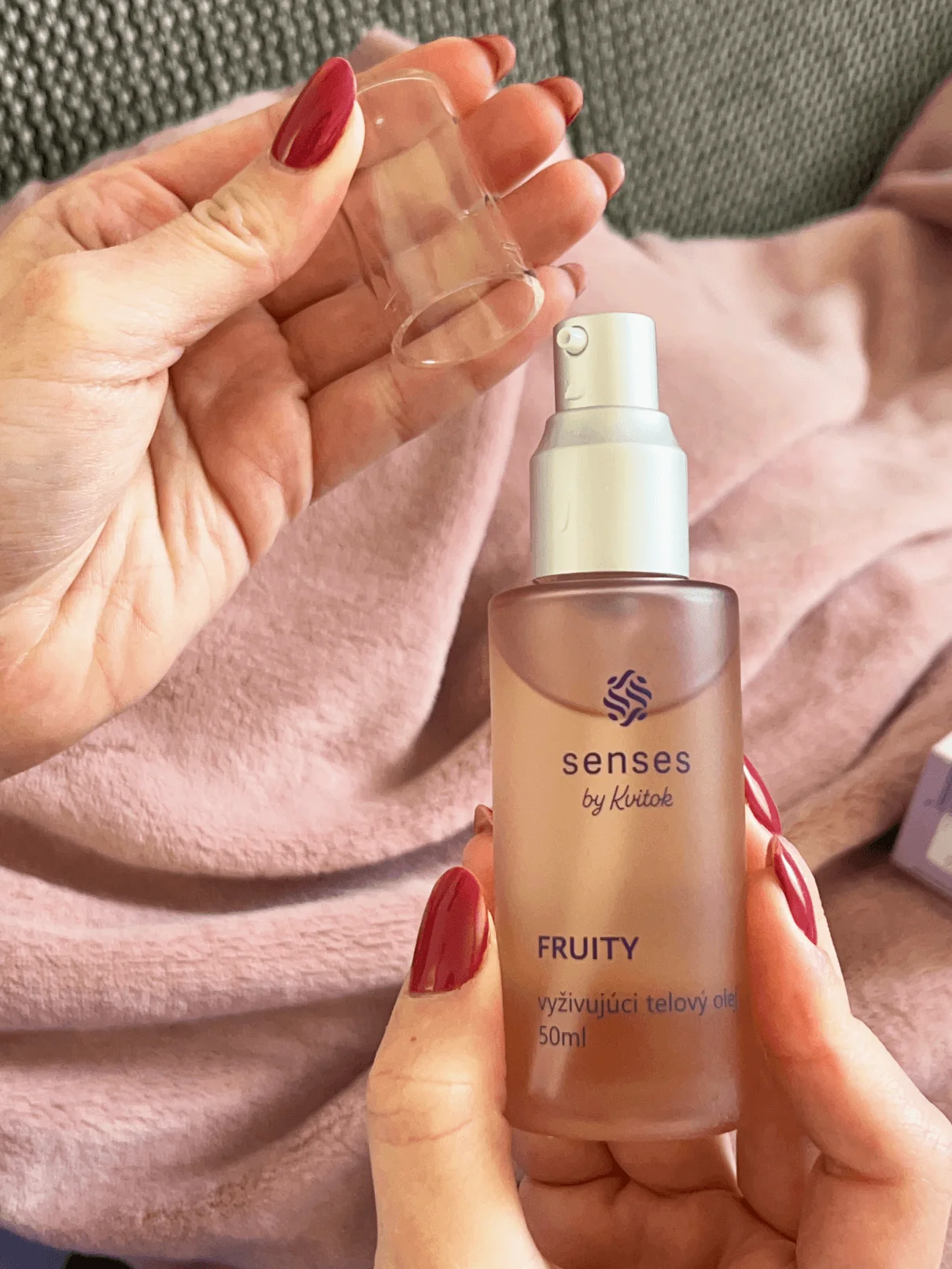 Kvitok Senses Vyživujúci telový olej Fruity (50 ml) - s vôňou malín, ríbezlí a vanilky