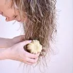 Lamazuna Tuhý kondicionér pre všetky typy vlasov BIO - vanilka (75 g) - skrotí a sladko prevonia vlasy