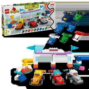 LEGO® DUPLO® 10445 Pretekárske autá a jazdci tímu F1®