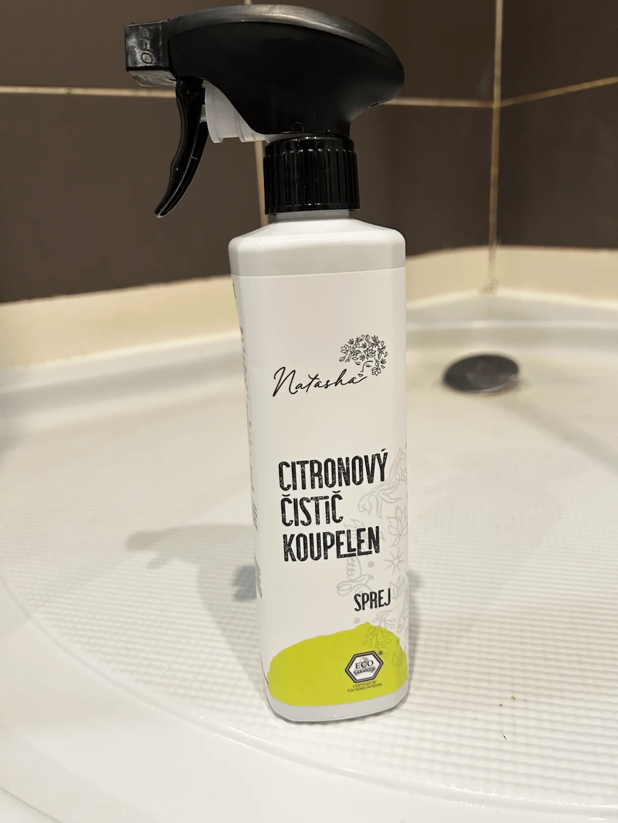 Natasha Citrónový čistič kúpeľní - sprej (500 ml) - vhodný do domácností s tvrdou vodou
