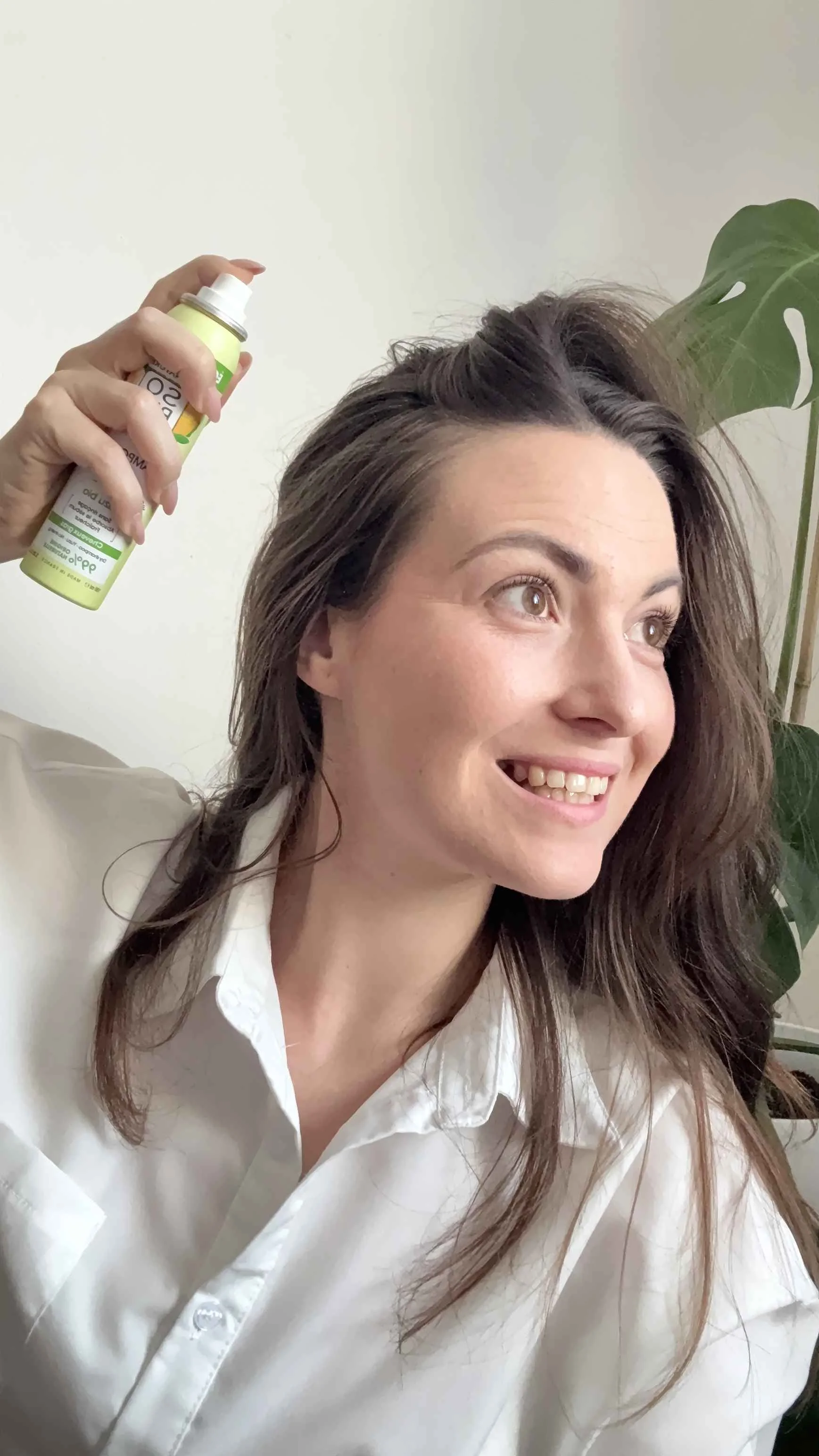 SO’BiO étic Čistiaci suchý šampón v spreji s Yuzu BIO (100 ml) - zanecháva vlasy svieže a hladké
