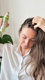 SO’BiO étic Čistiaci suchý šampón v spreji s Yuzu BIO (100 ml) - zanecháva vlasy svieže a hladké