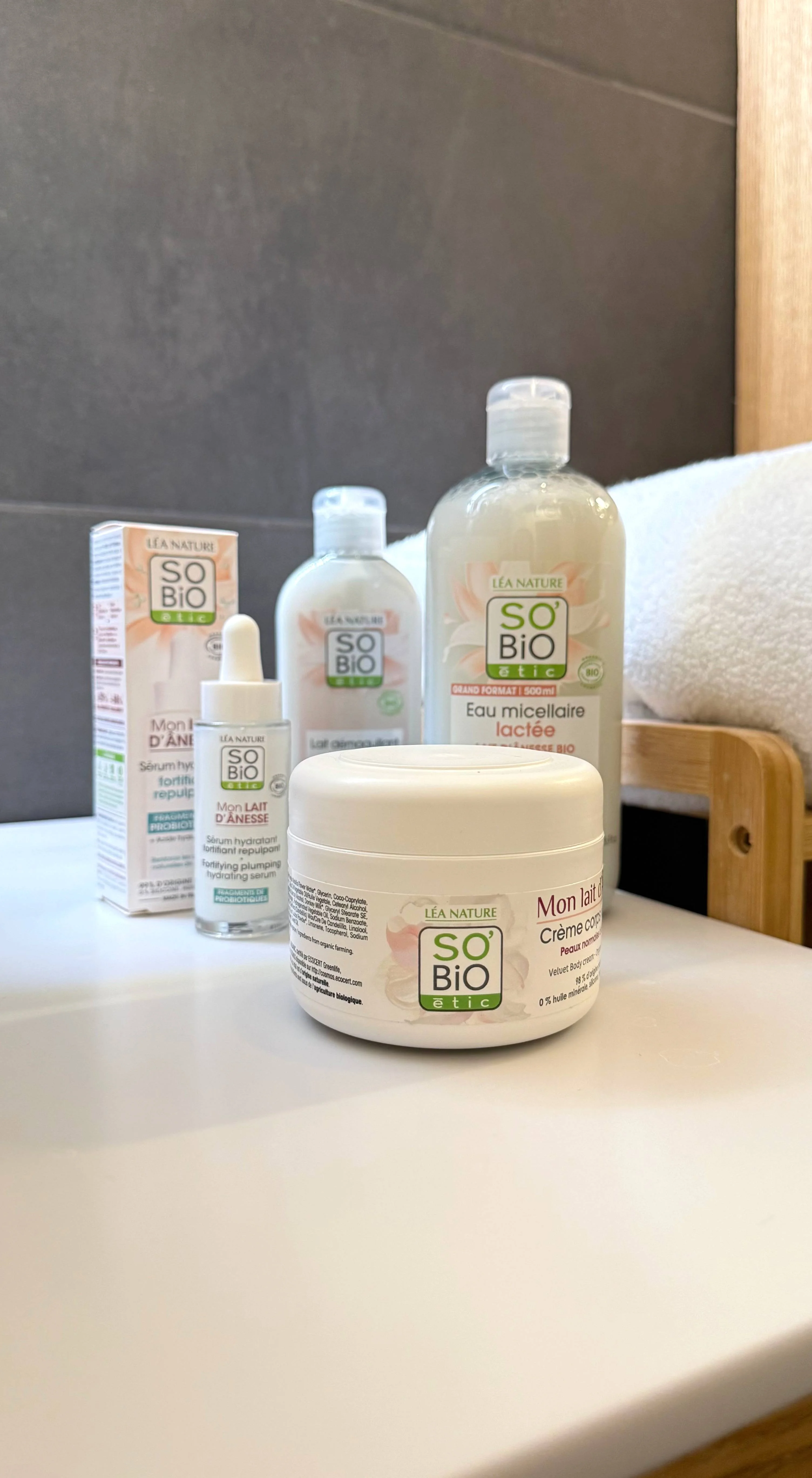SO’BiO étic Telový výživný krém s BIO oslím mliekom (200 ml) - aj pre citlivú pokožku