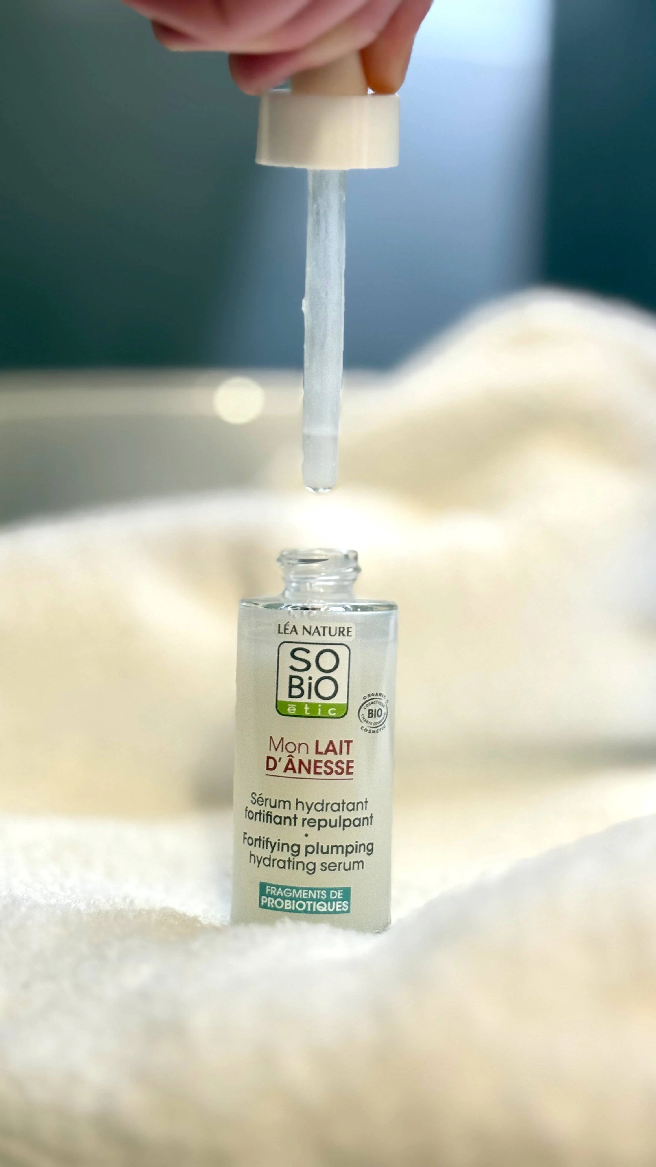 SO’BiO étic Posilňujúce hydratačné sérum s BIO oslím mliekom (30 ml) - s kyselinou hyalurónovou