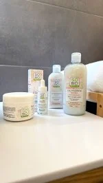 SO’BiO étic Posilňujúce hydratačné sérum s BIO oslím mliekom (30 ml) - s kyselinou hyalurónovou