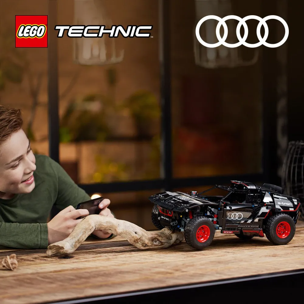 Technic 42160 Audi RS Q e-tron