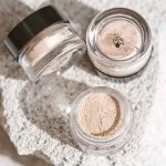 Uoga Uoga Minerálne sypké očné tiene s jantárom (1 g) 740 Star Box - 10 odtieňov