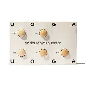 Uoga Uoga Sada testerov Tekutý minerálny make-up a sérum SPF 20 BIO (10 x 1 ml) - 10 odtieňov make-upu