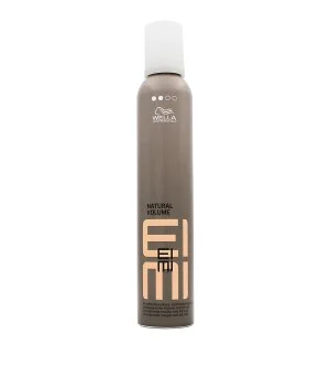 Wella Professionals EIMI Natural Volume pena pre objem vlasov s ľahkou fixáciou
