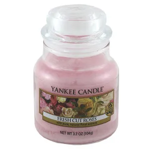 Yankee Candle Fresh Cut Roses vonná sviečka pre ženy