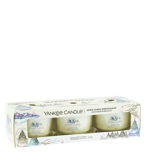 Yankee Candle Snow Globe Wonderland votívna sviečka v skle 3 x 37 g