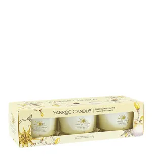 Yankee Candle Twinkling Lights votívna sviečka v skle 3 x 37 g
