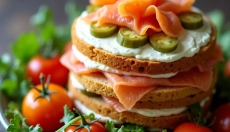 Slaný koláč k narodeninám môže byť ozdobený aj chutný